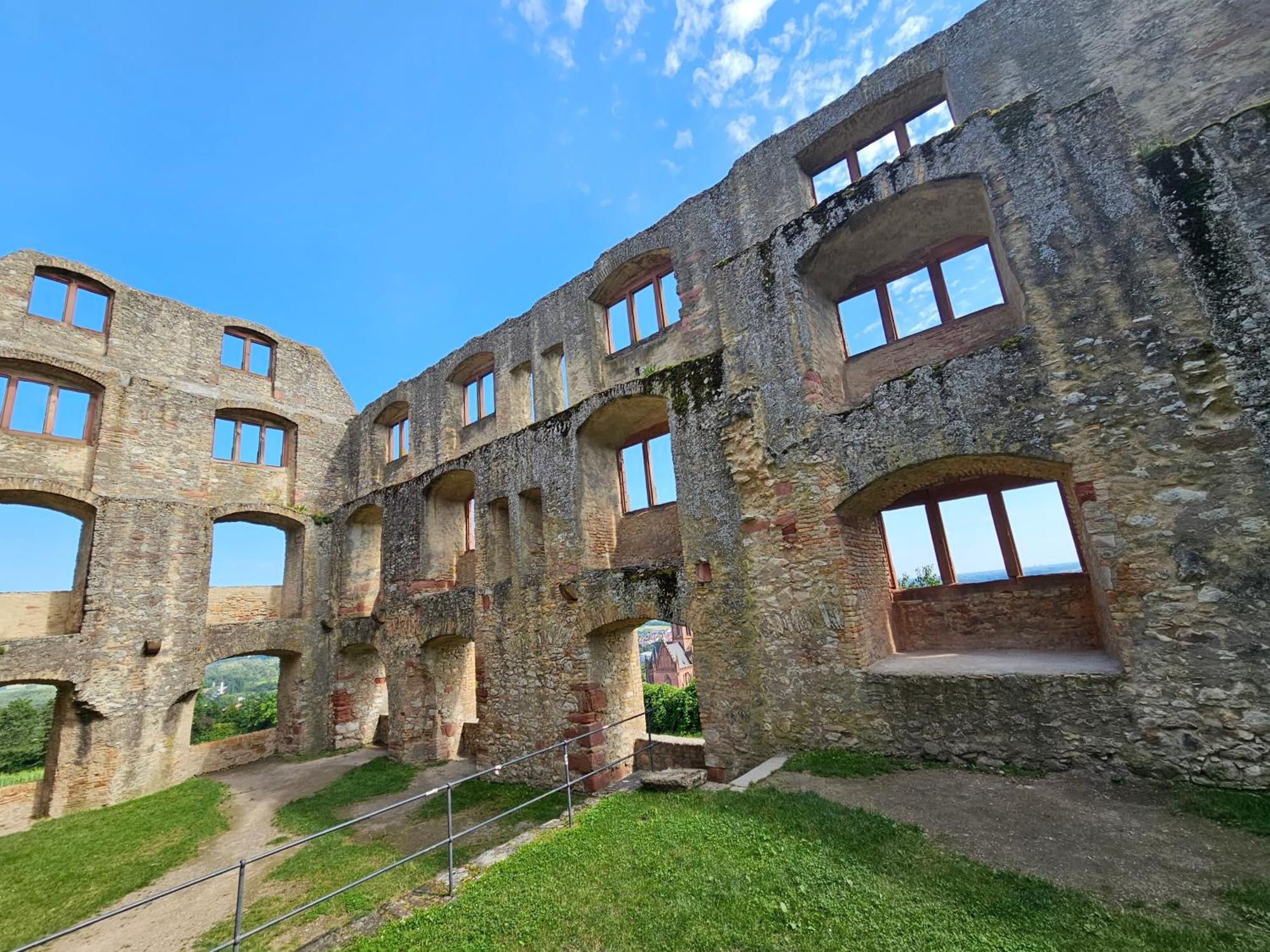 Villa Moderne Doppelhaushaelfte In Oppenheim Exterior foto